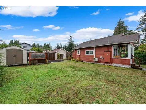 144 N Gould Street Coquille OR 97423