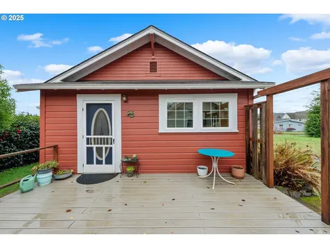 144 N Gould Street Coquille OR 97423