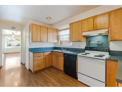 603 E 6th Street Newberg OR 97132