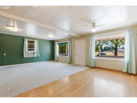 603 E 6th Street Newberg OR 97132