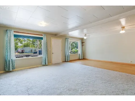 603 E 6th Street Newberg OR 97132