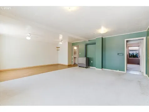 603 E 6th Street Newberg OR 97132