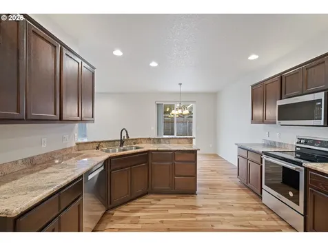 3105 NE 120th Avenue Vancouver WA 98682