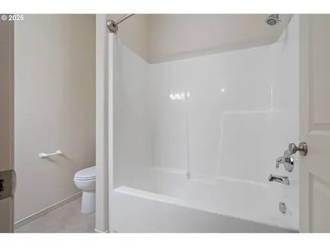 3105 NE 120th Avenue Vancouver WA 98682
