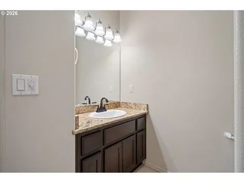 3105 NE 120th Avenue Vancouver WA 98682