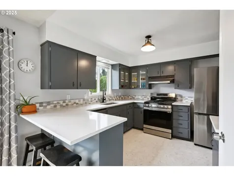9245 SE Harrison Street Portland OR 97216