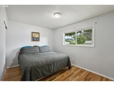 9245 SE Harrison Street Portland OR 97216
