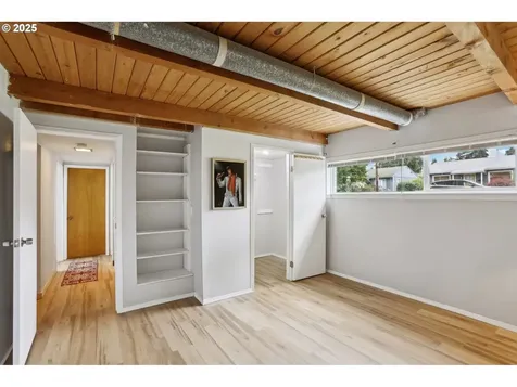 9245 SE Harrison Street Portland OR 97216