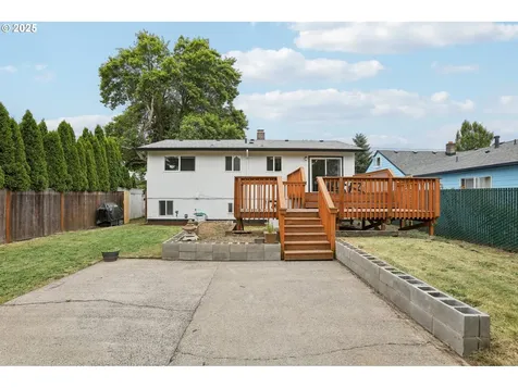 9245 SE Harrison Street Portland OR 97216