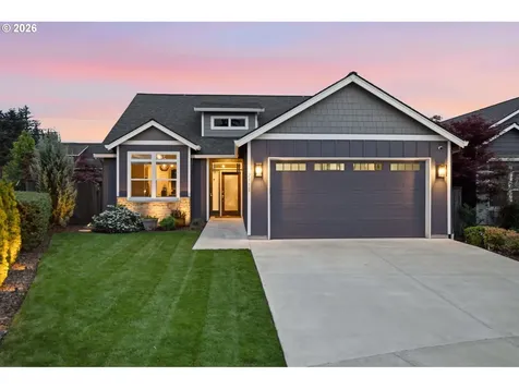 2111 NW 70th Street Vancouver WA 98665