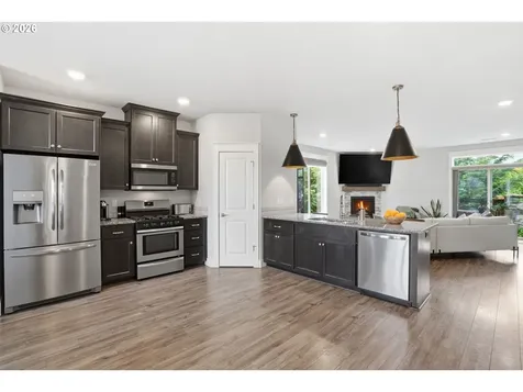 2111 NW 70th Street Vancouver WA 98665