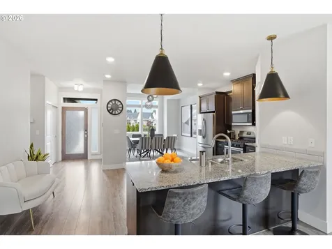 2111 NW 70th Street Vancouver WA 98665