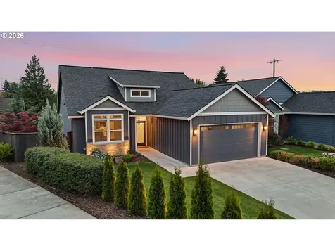 2111 NW 70th Street Vancouver WA 98665
