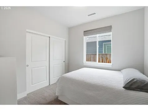 2111 NW 70th Street Vancouver WA 98665