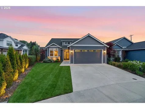 2111 NW 70th Street Vancouver WA 98665