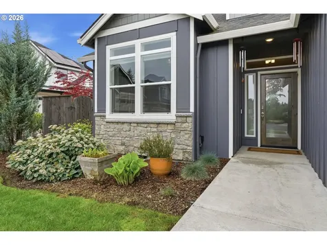 2111 NW 70th Street Vancouver WA 98665