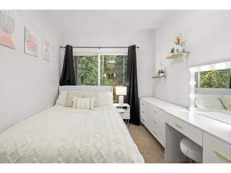 3426 SW Arnold Street Portland OR 97219