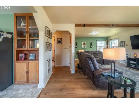 1789 14th Street North Bend OR 97459
