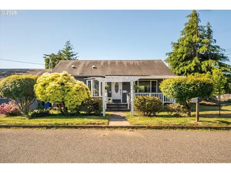 1789 14th Street North Bend OR 97459