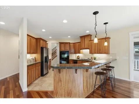 305 NW 152nd Street Vancouver WA 98685