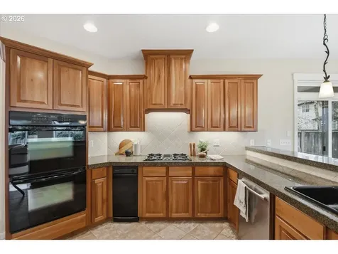 305 NW 152nd Street Vancouver WA 98685