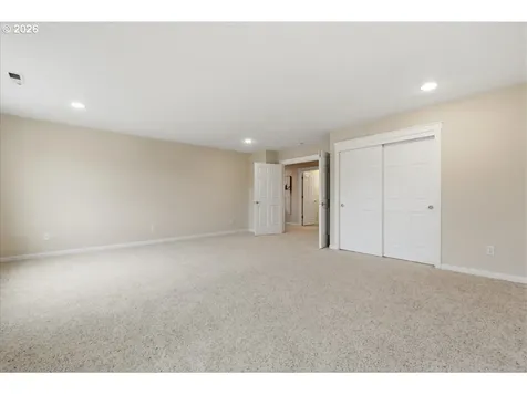 305 NW 152nd Street Vancouver WA 98685