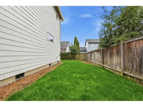 305 NW 152nd Street Vancouver WA 98685