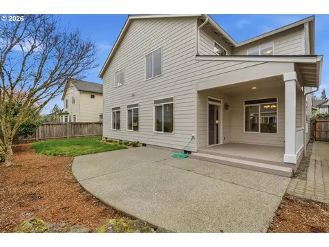 305 NW 152nd Street Vancouver WA 98685