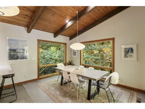 610 Atwater Road Lake Oswego OR 97034