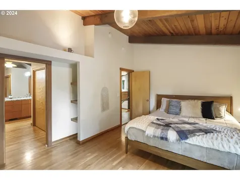 610 Atwater Road Lake Oswego OR 97034