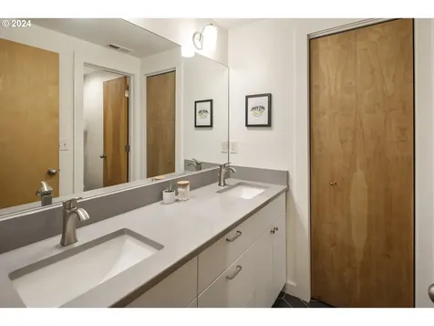 610 Atwater Road Lake Oswego OR 97034