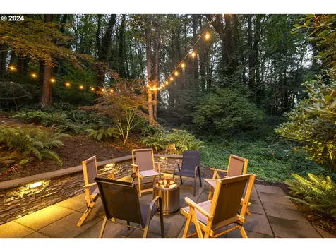610 Atwater Road Lake Oswego OR 97034