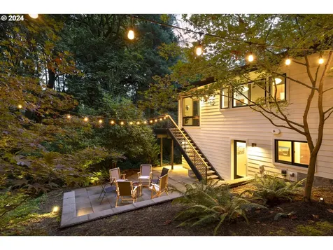 610 Atwater Road Lake Oswego OR 97034