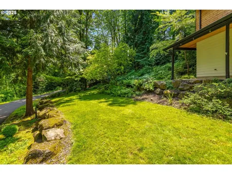 610 Atwater Road Lake Oswego OR 97034