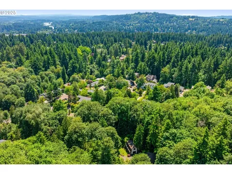 610 Atwater Road Lake Oswego OR 97034
