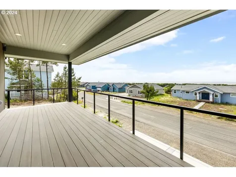 31908 J Place Ocean Park WA 98640