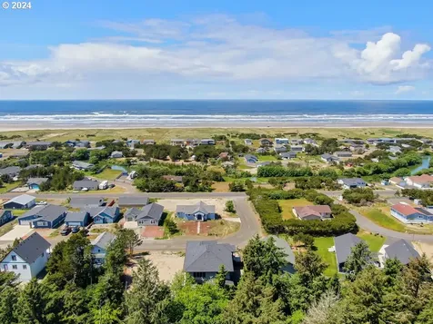 31908 J Place Ocean Park WA 98640