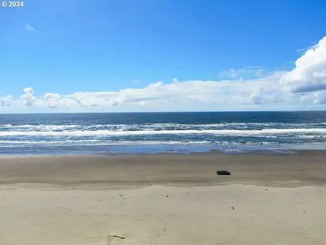 31908 J Place Ocean Park WA 98640
