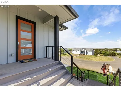 31908 J Place Ocean Park WA 98640