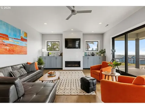 31908 J Place Ocean Park WA 98640