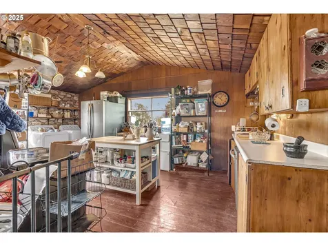7138 Grandview Avenue Scotts Mills OR 97375