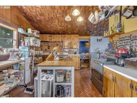 7138 Grandview Avenue Scotts Mills OR 97375