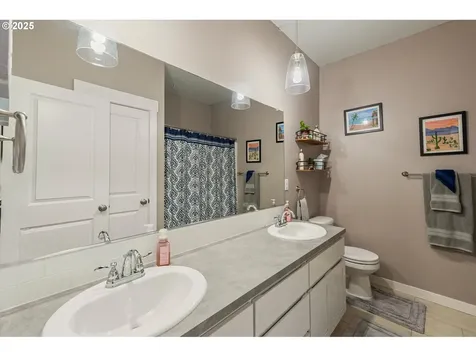 255 W Christy Court Yacolt WA 98675