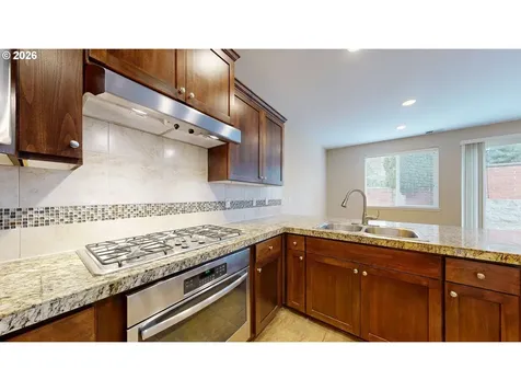 9495 NW Ember Lane Portland OR 97229