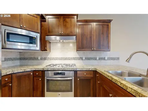 9495 NW Ember Lane Portland OR 97229