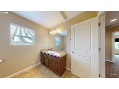 9495 NW Ember Lane Portland OR 97229