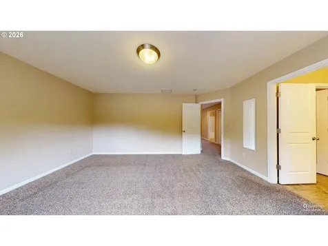 9495 NW Ember Lane Portland OR 97229