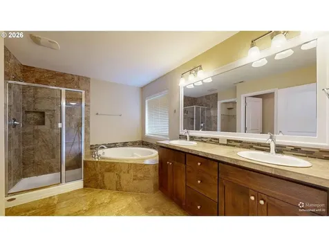 9495 NW Ember Lane Portland OR 97229