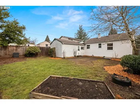 23 SE 91st Avenue Portland OR 97216