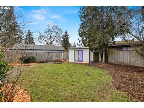 23 SE 91st Avenue Portland OR 97216